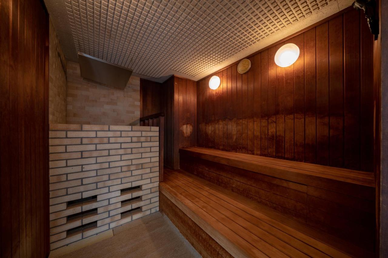 Kitsuregawa Country Club & Bihada Onsen Hotel Kitsuregawa Sakuyama Exterior photo